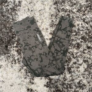 Gymshark Camo Seamless Women’s Leggings, Medium
